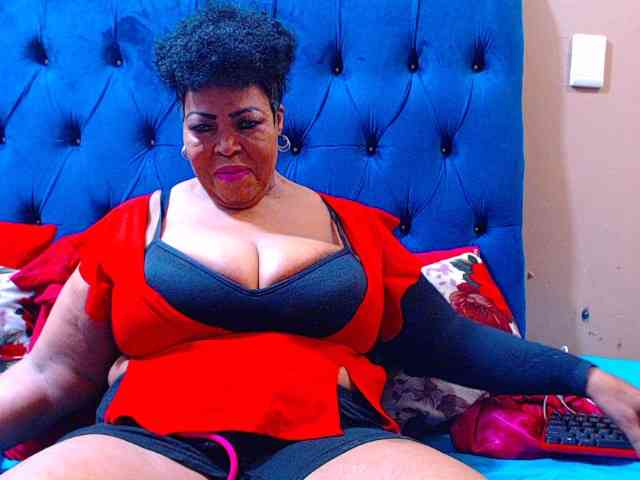 Ebonycandy10 webcam