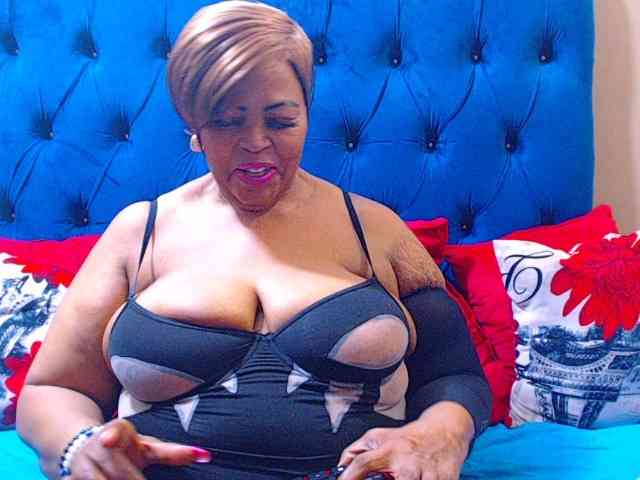 Ebonycandy10
