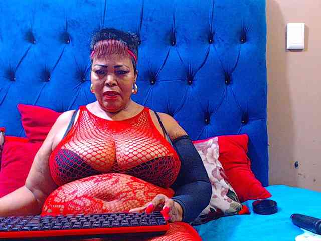 Ebonycandy10 webcam