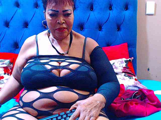 Ebonycandy10 Ebonycandy10