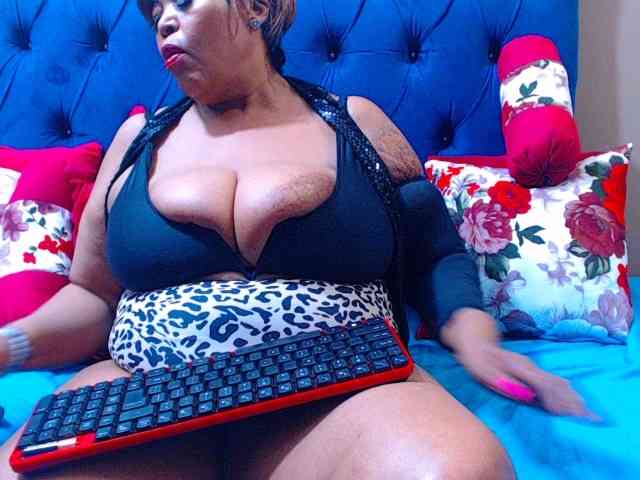 Ebonycandy10 webcam