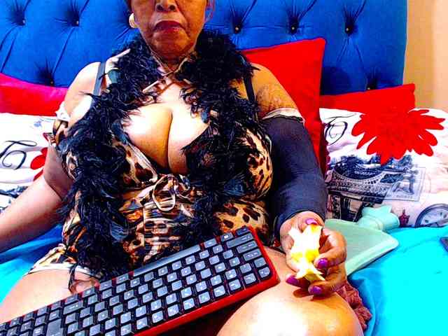 Ebonycandy10 webcam