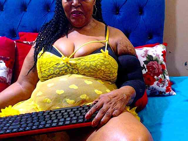 Ebonycandy10