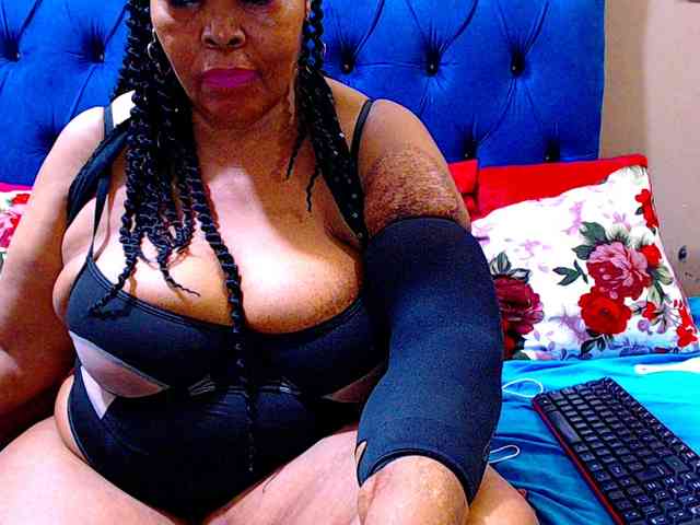 Ebonycandy10