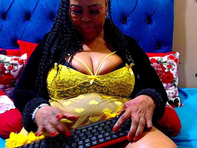 Ebonycandy10 webcam