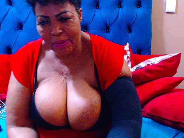 Ebonycandy10 webcam