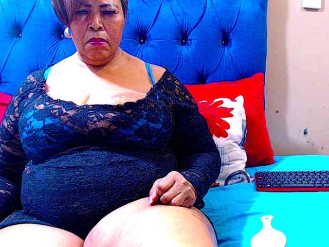Ebonycandy10 webcam