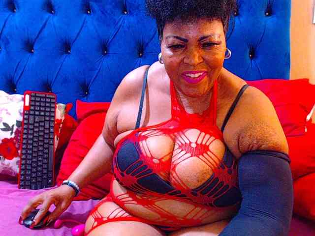 Ebonycandy10 webcam