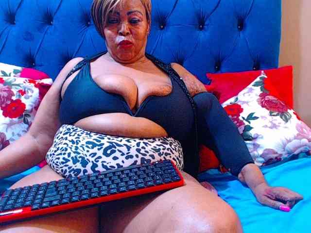 Ebonycandy10 webcam