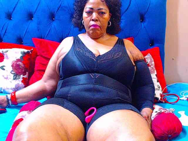Ebonycandy10 webcam
