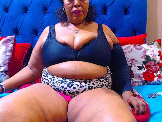 Ebonycandy10 webcam