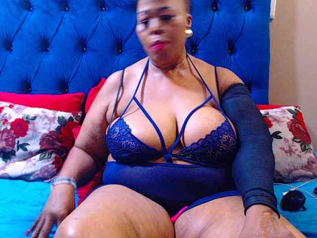 Ebonycandy10 webcam
