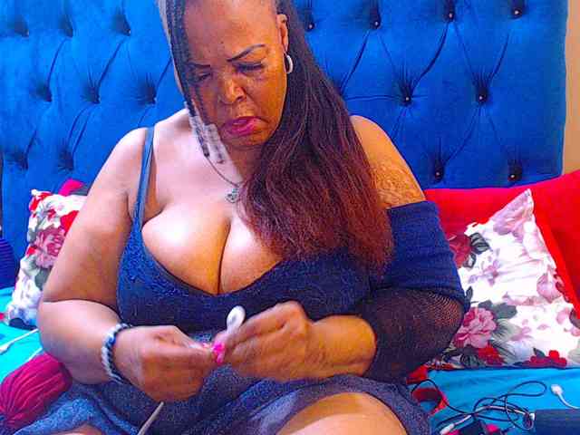 Ebonycandy10