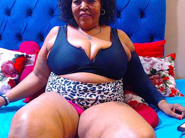 Ebonycandy10 webcam