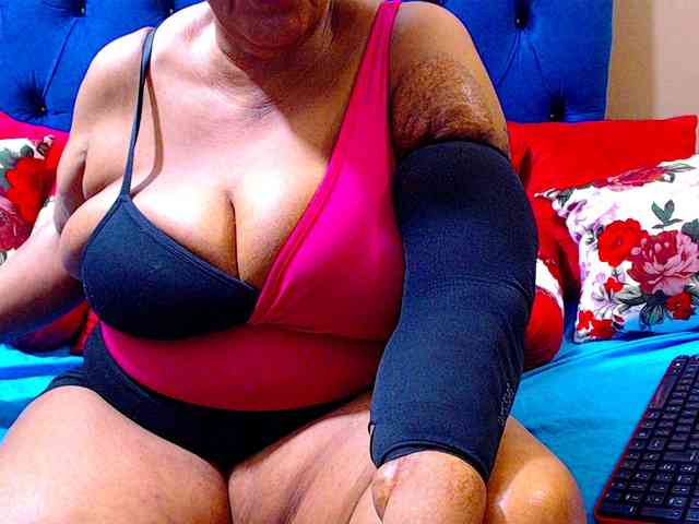 Ebonycandy10 webcam