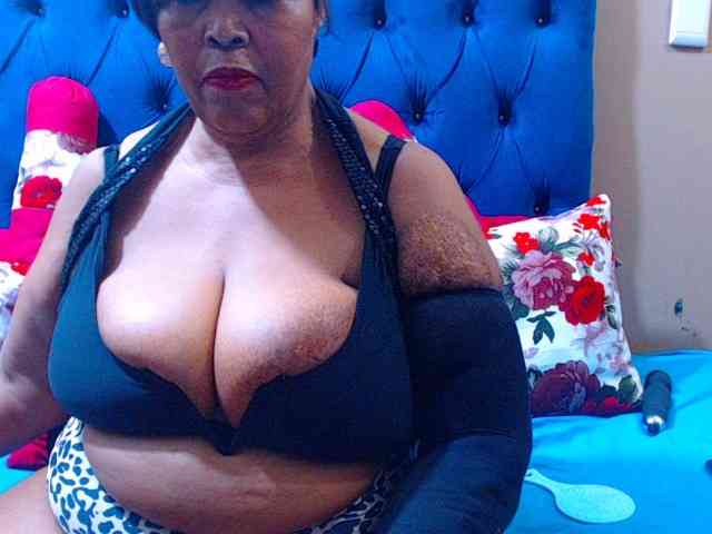 Ebonycandy10 webcam