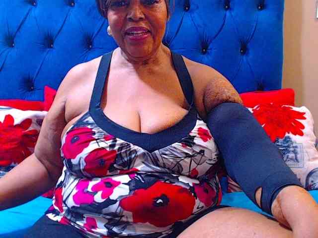 Ebonycandy10 webcam