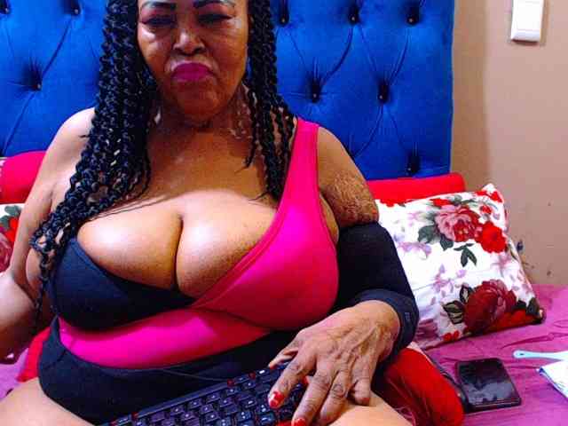 Ebonycandy10