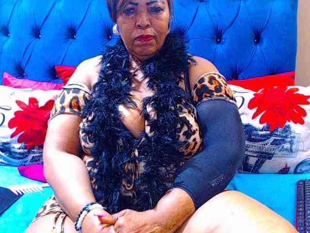 Ebonycandy10 webcam