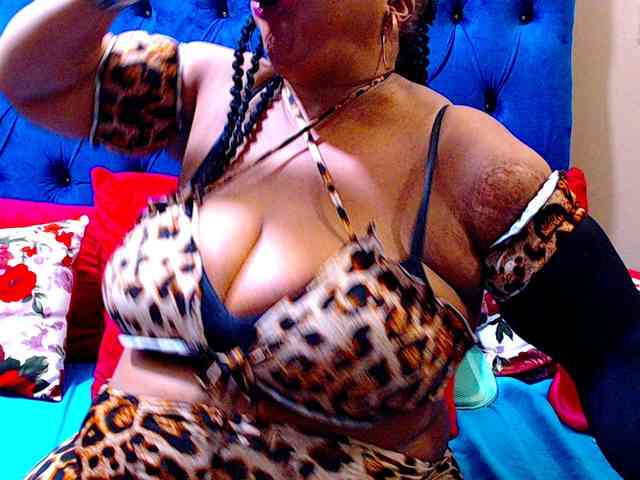 Ebonycandy10 webcam