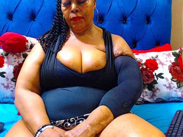 Ebonycandy10 Live Webcam on BongaCams