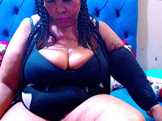 Ebonycandy10 webcam