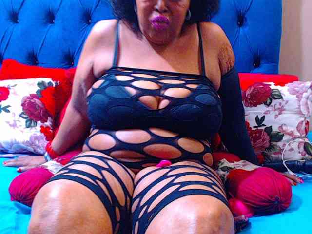 Ebonycandy10 webcam