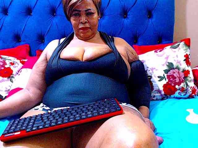 Ebonycandy10 webcam