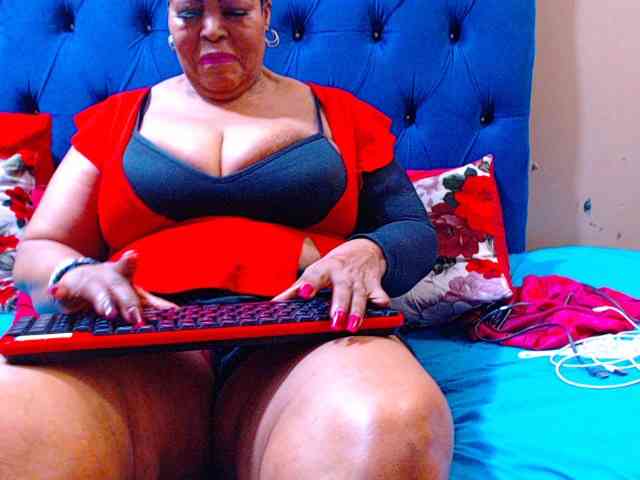 Ebonycandy10 webcam