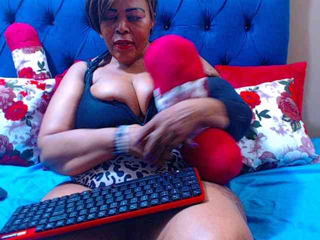 Ebonycandy10 webcam