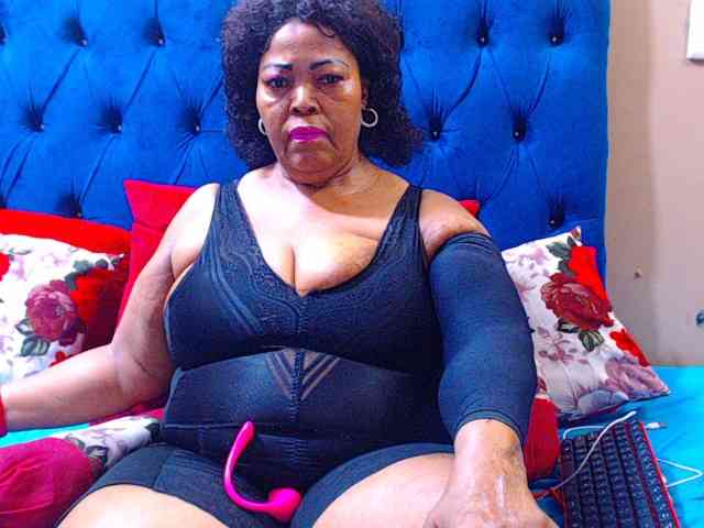 Ebonycandy10 webcam