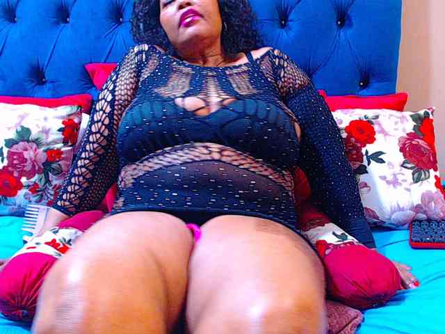 Ebonycandy10 webcam