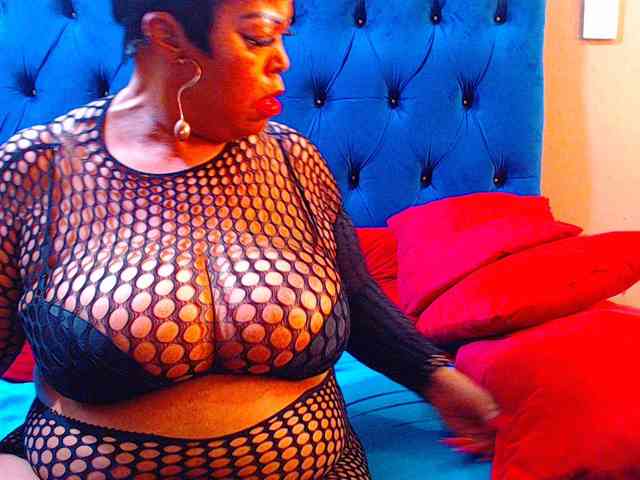 Ebonycandy10 webcam