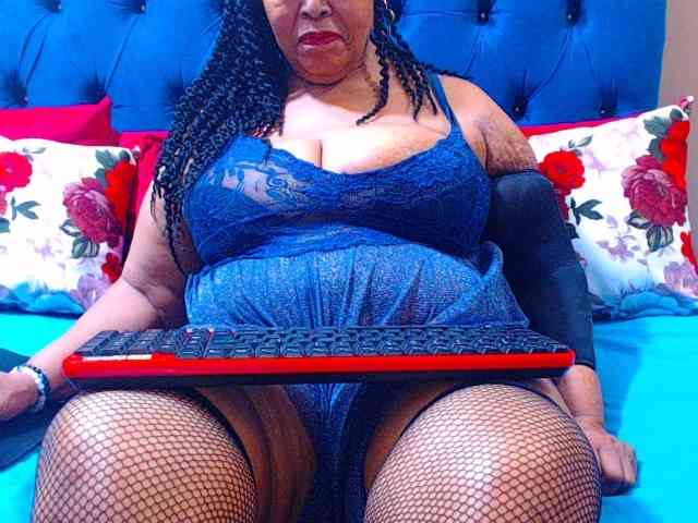 Ebonycandy10 webcam