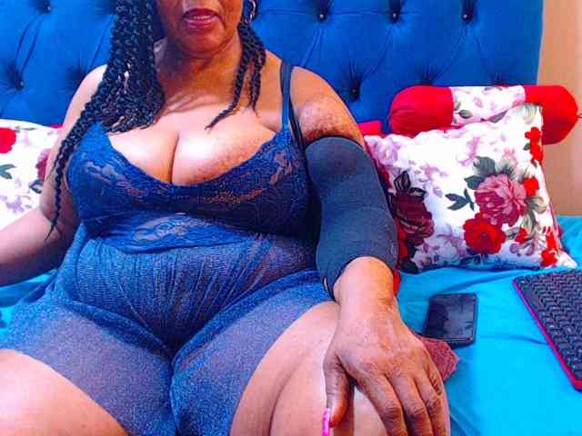 Ebonycandy10 webcam