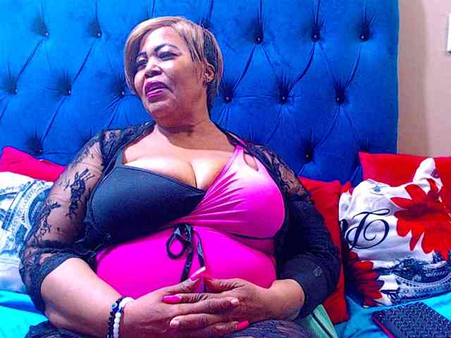 Ebonycandy10 webcam