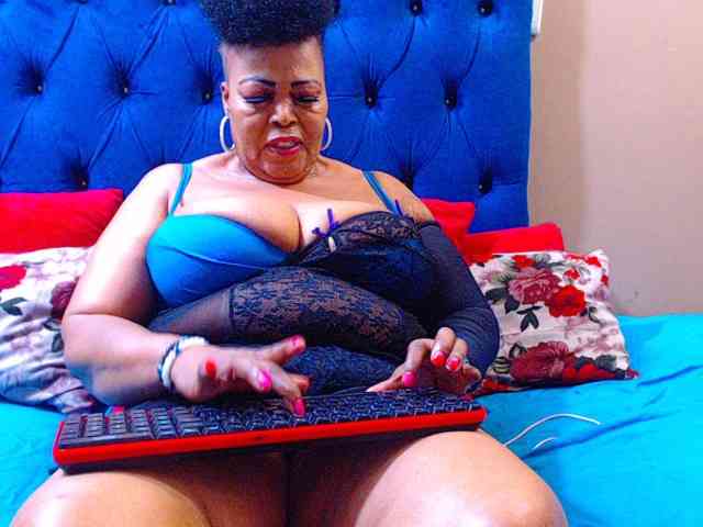 Ebonycandy10 webcam