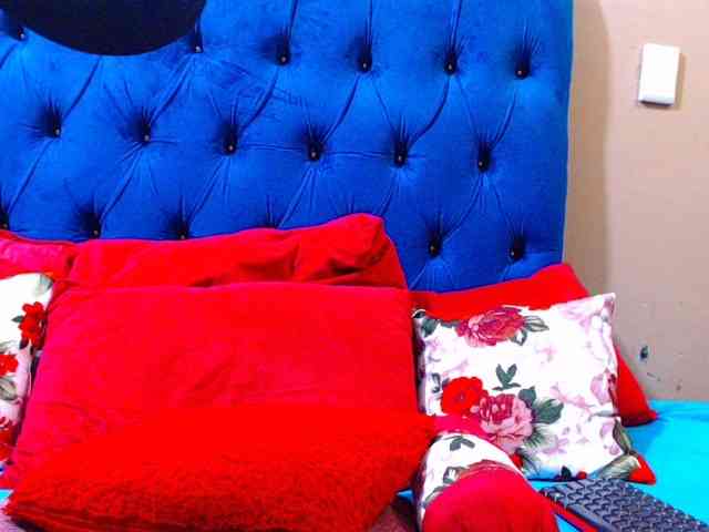 Ebonycandy10 webcam