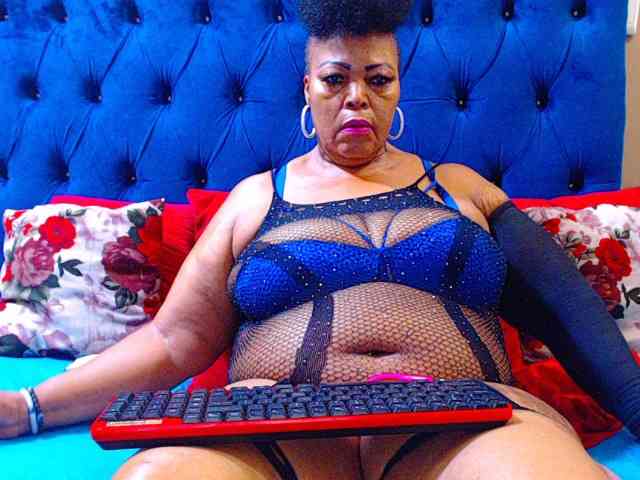 Ebonycandy10 webcam