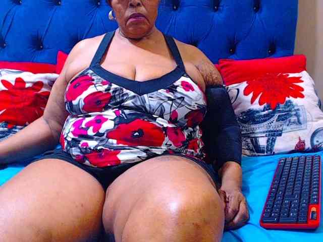 Ebonycandy10 webcam