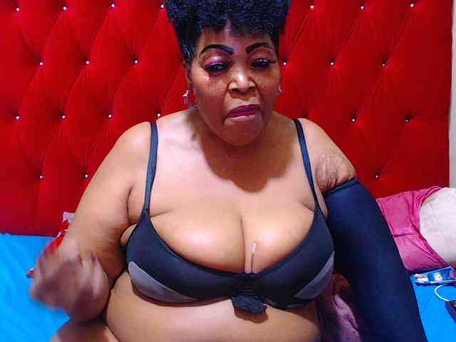 Ebonycandy10 webcam