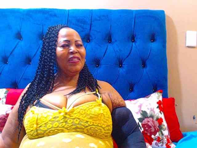 Ebonycandy10 webcam