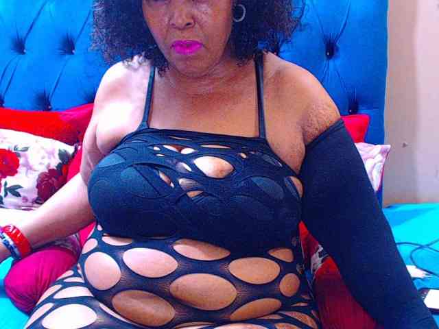 Ebonycandy10 webcam