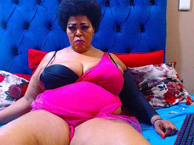 Ebonycandy10 webcam