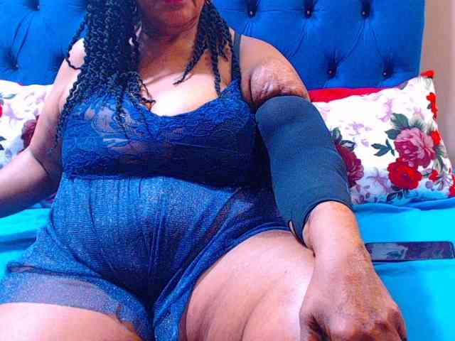 Ebonycandy10 webcam