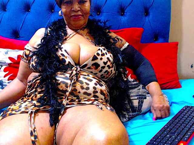 Ebonycandy10 webcam