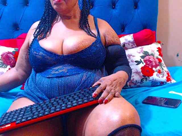 Ebonycandy10