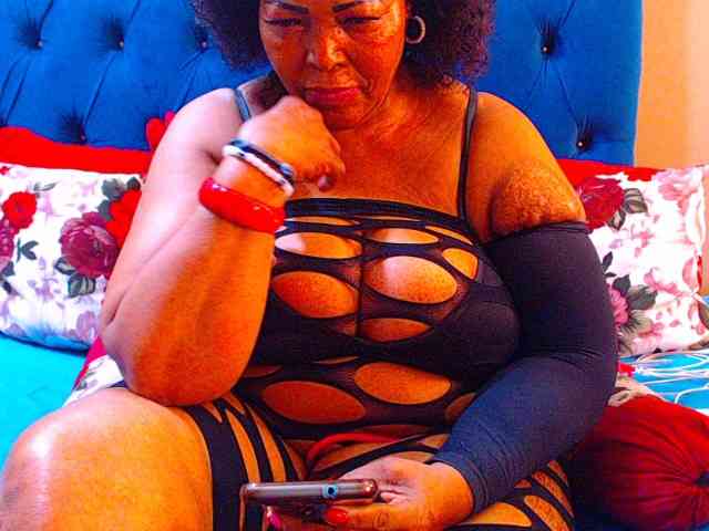 Ebonycandy10 webcam