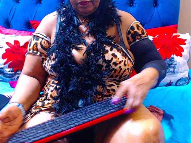 Ebonycandy10
