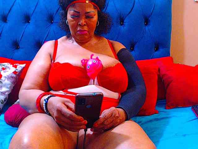 Ebonycandy10 webcam